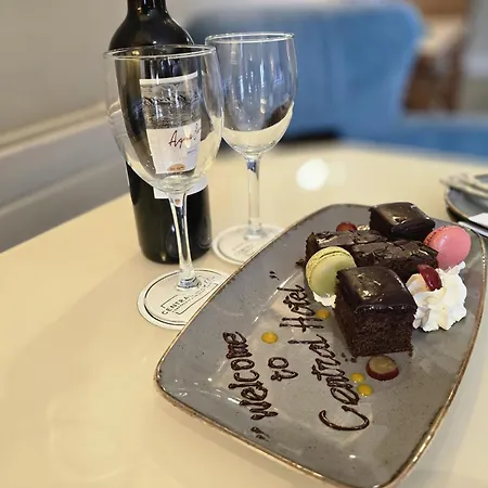 Hotel Donegal 3*