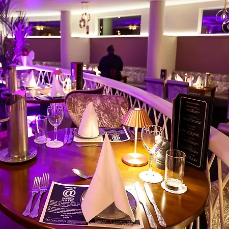 Hotel Donegal 3*