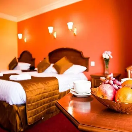 Donegal Hotel