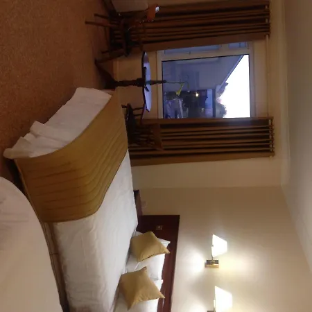 Donegal 3*